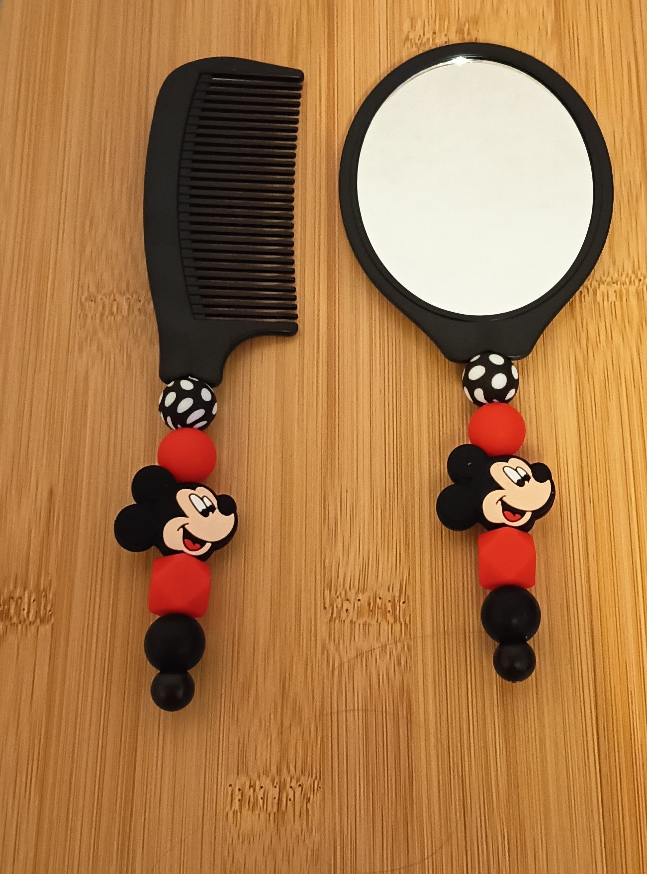 Ensemble peigne et miroir